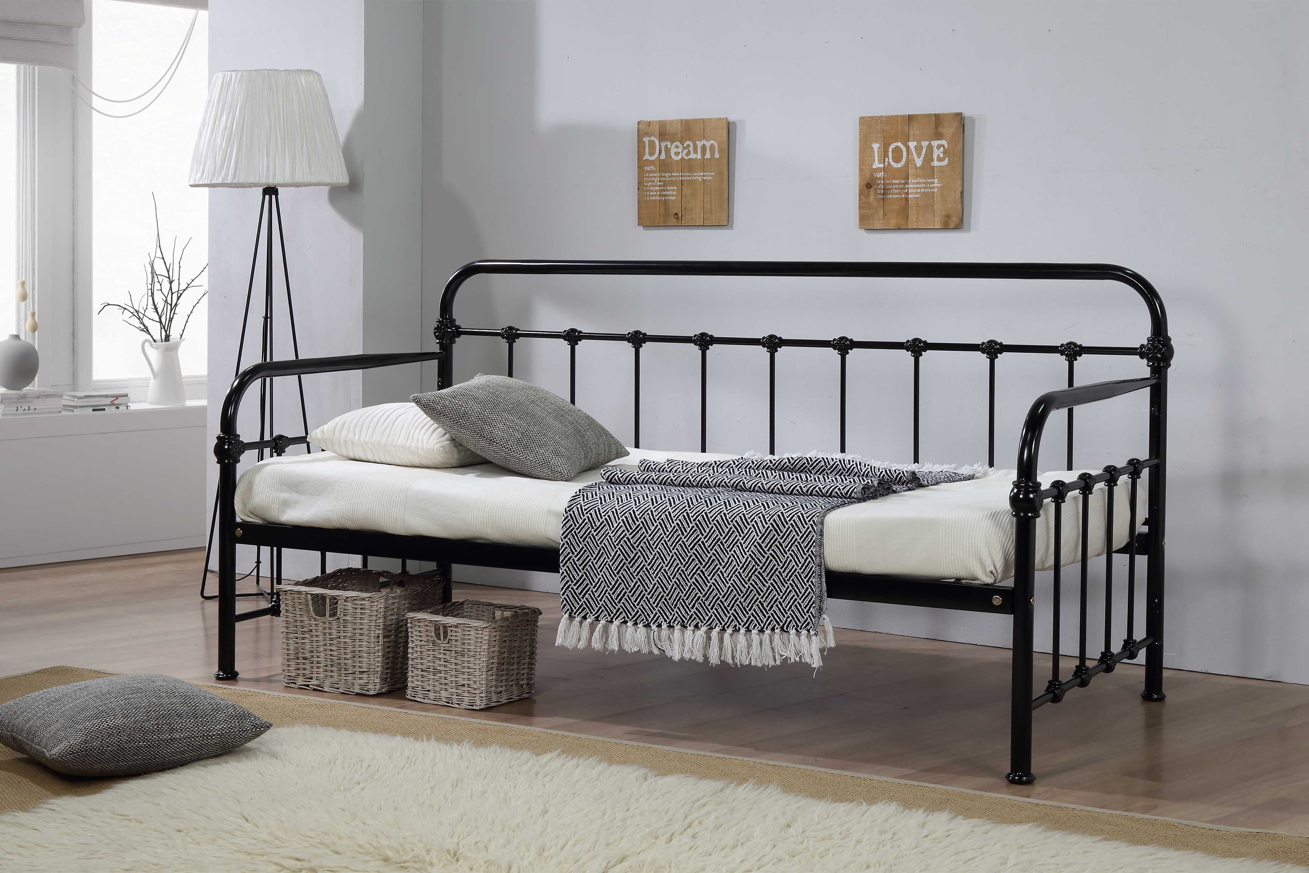 Malmo Day Bed Black